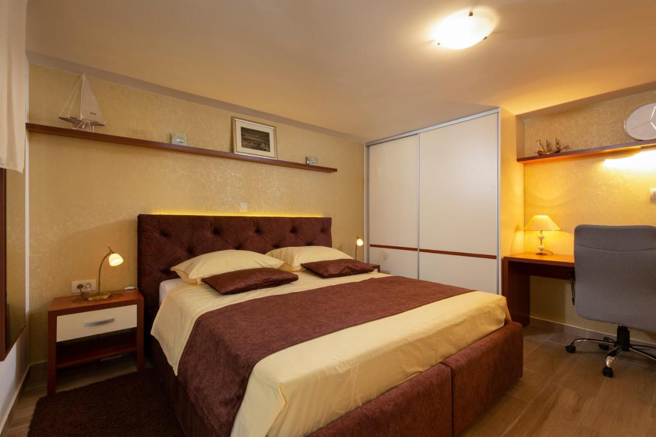 Studio Apartment Oleander Сплит Экстерьер фото